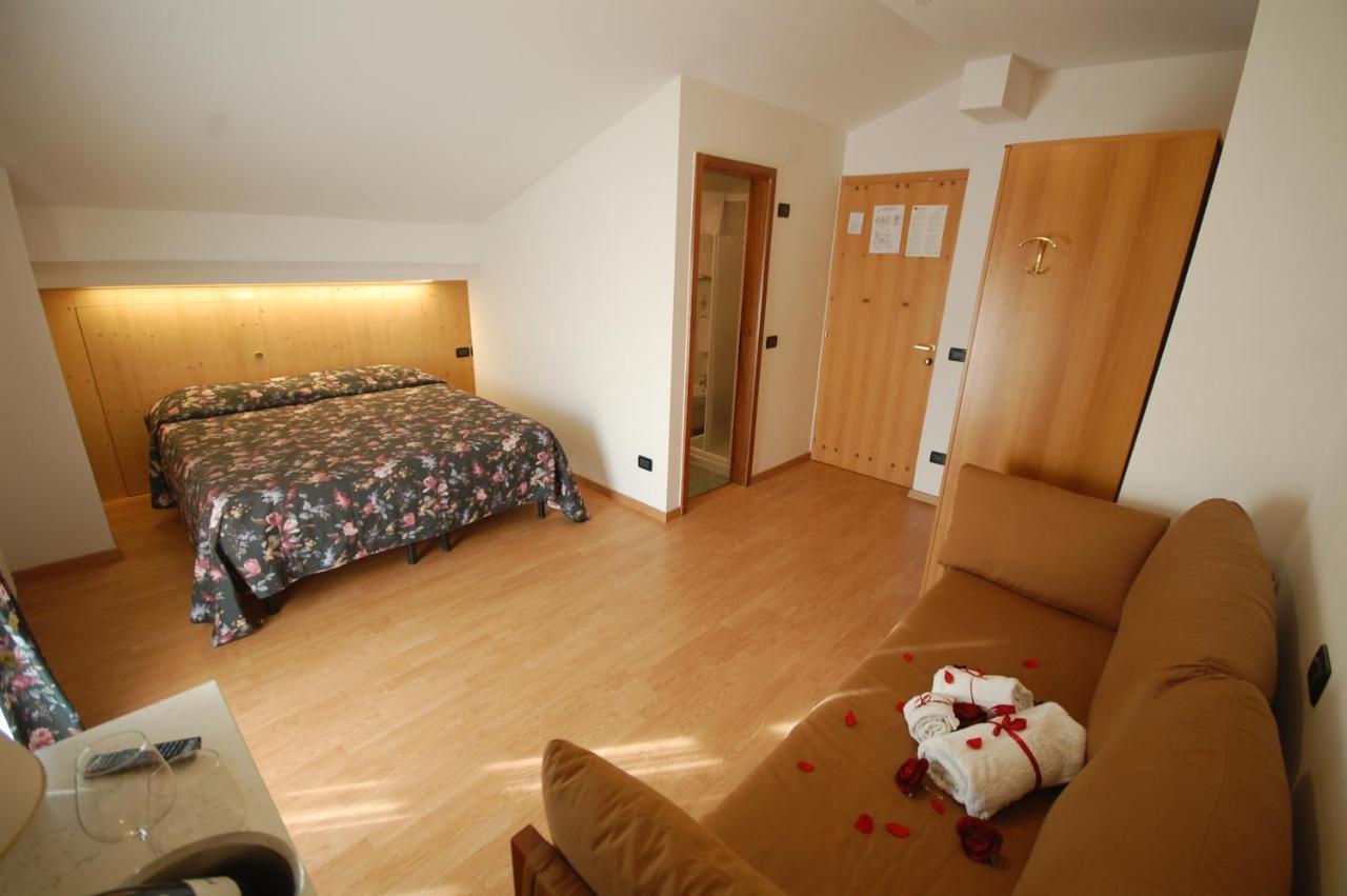 Chalet Fiocco Di Neve Pinzolo Ruang foto