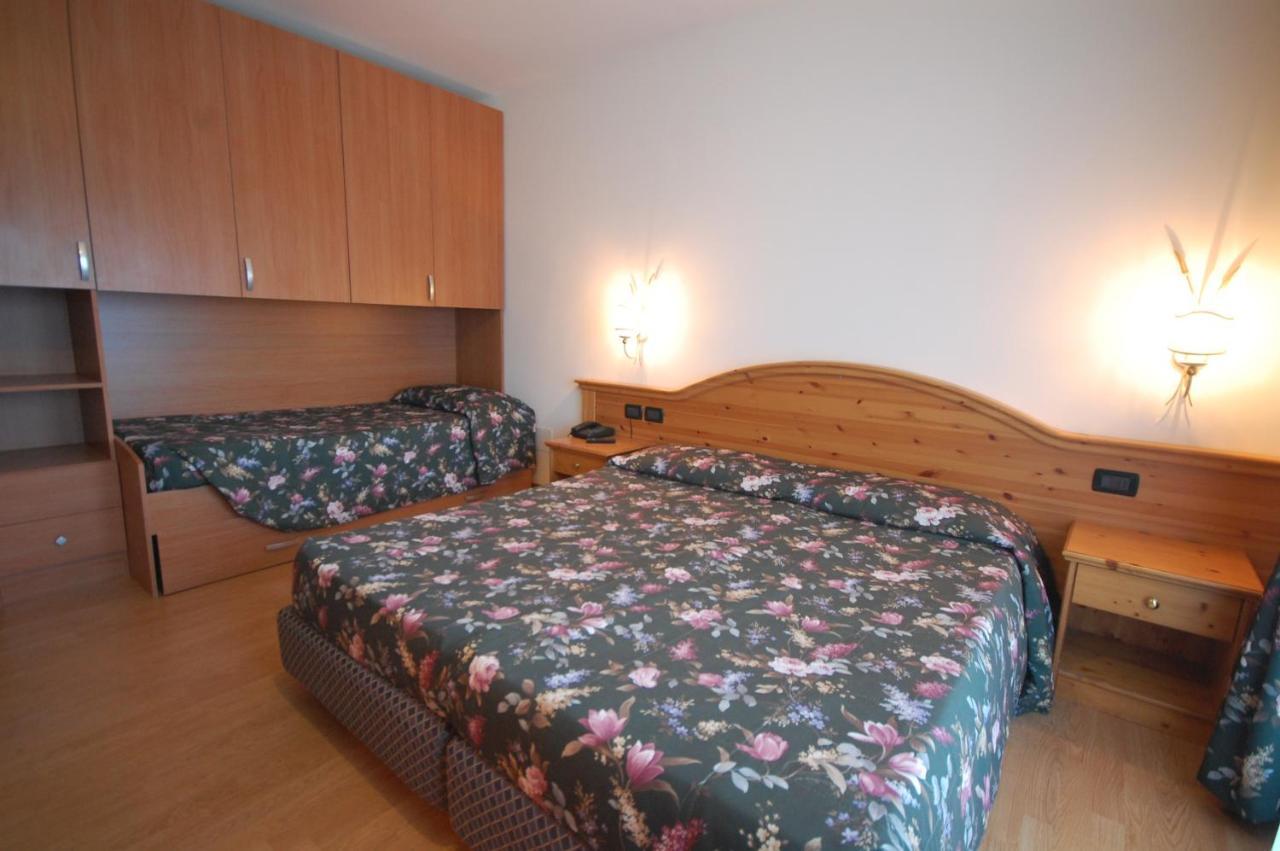 Chalet Fiocco Di Neve Pinzolo Bagian luar foto