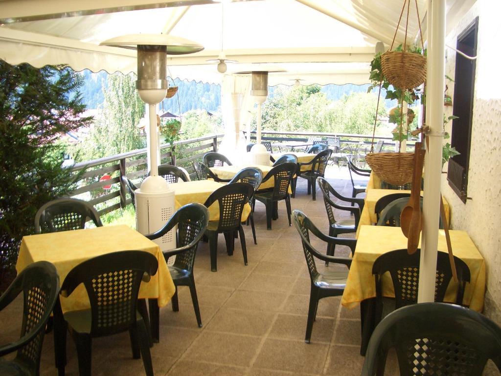 Chalet Fiocco Di Neve Pinzolo Bagian luar foto